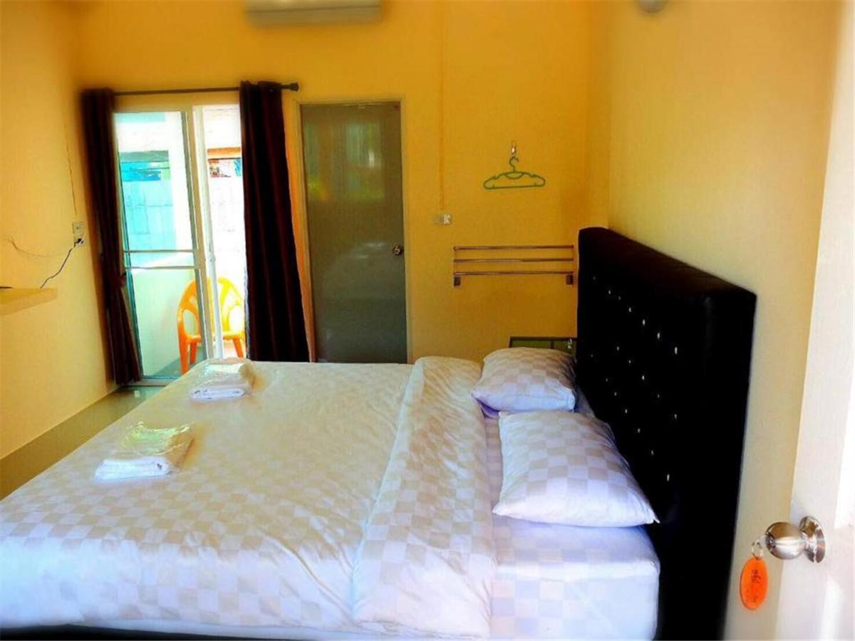 Baan Bon Resort Bang Tabun Фетчабури Екстериор снимка