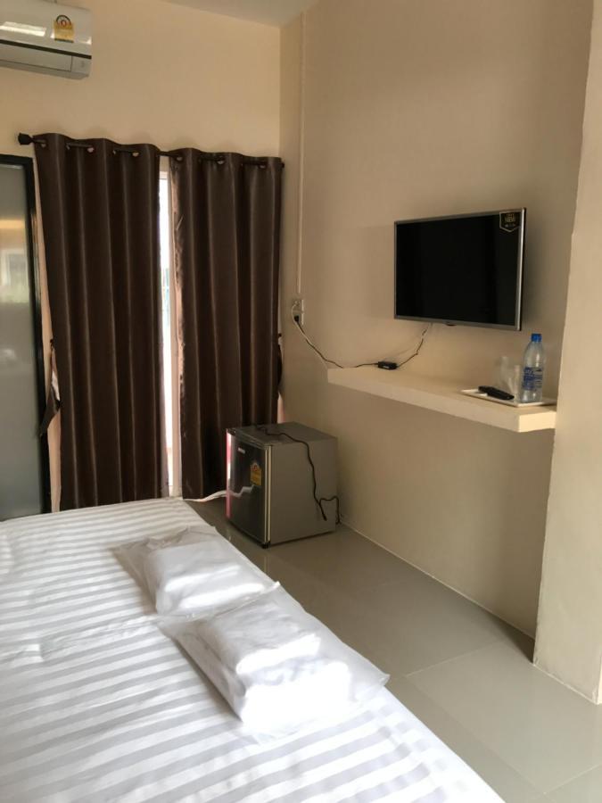 Baan Bon Resort Bang Tabun Фетчабури Екстериор снимка