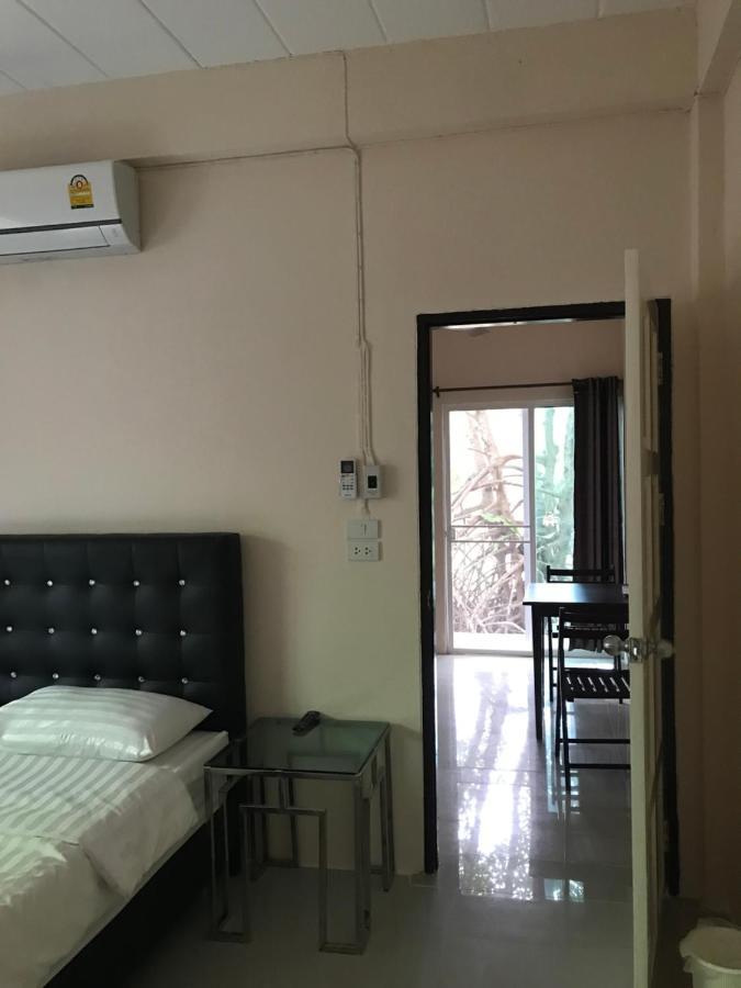 Baan Bon Resort Bang Tabun Фетчабури Екстериор снимка