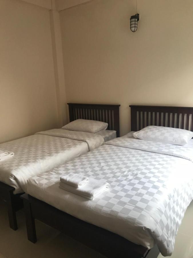 Baan Bon Resort Bang Tabun Фетчабури Екстериор снимка